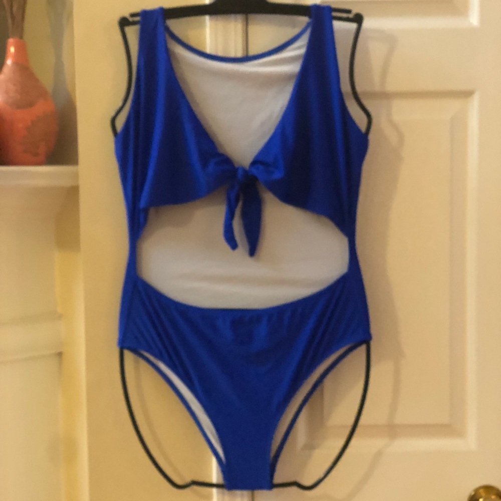 LeisUp Swimsuit